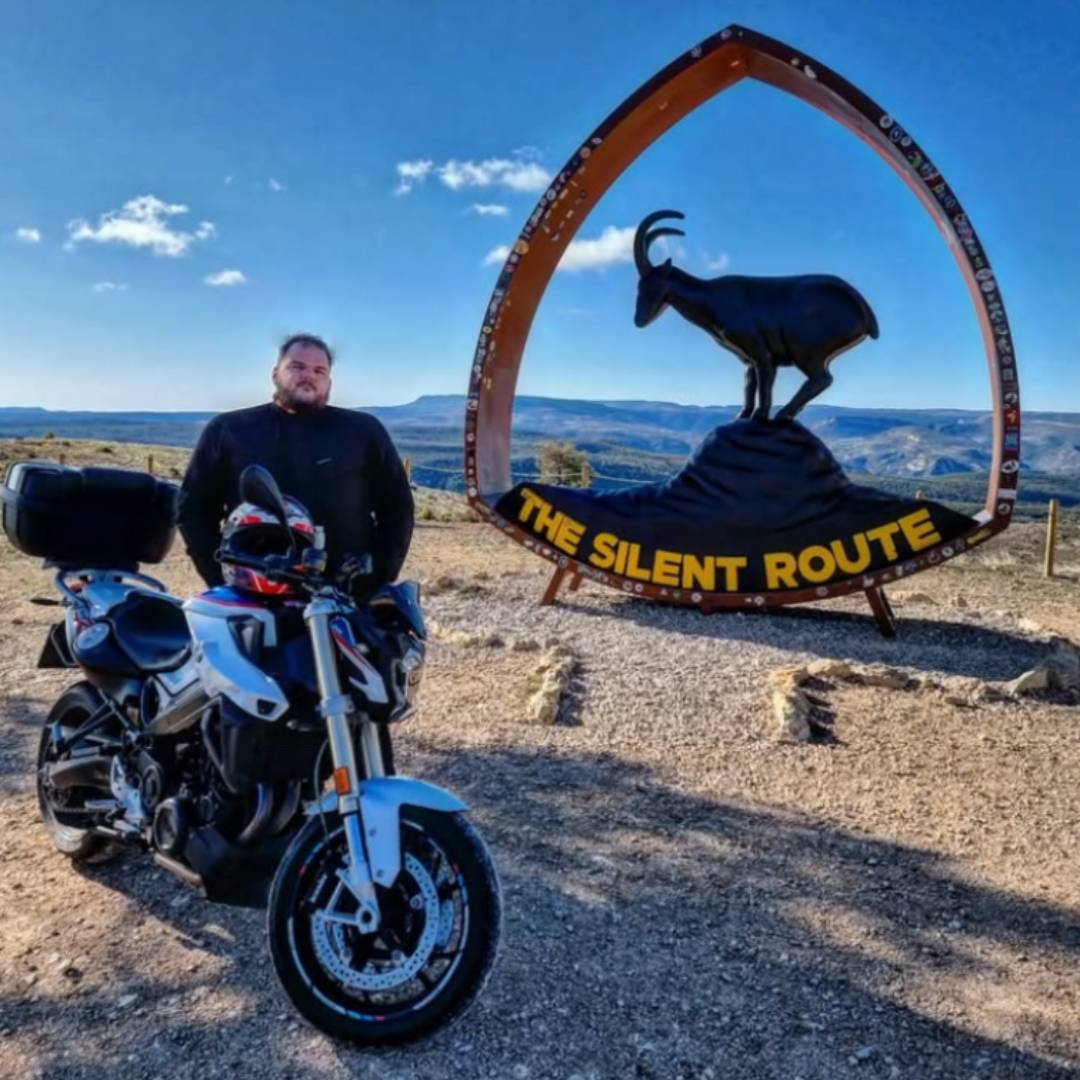 Santi en la Ruta del Silencio